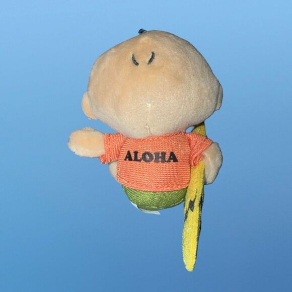 NEW Charlie Brown Aloha Chuck Surfer Snoopy Surf Shop Keychain Backpack Clip A30 - Picture 3 of 5
